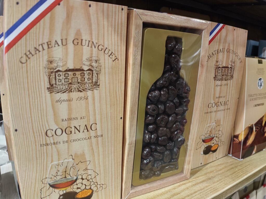 Maison Guinguet : Le Château, raisins au cognac