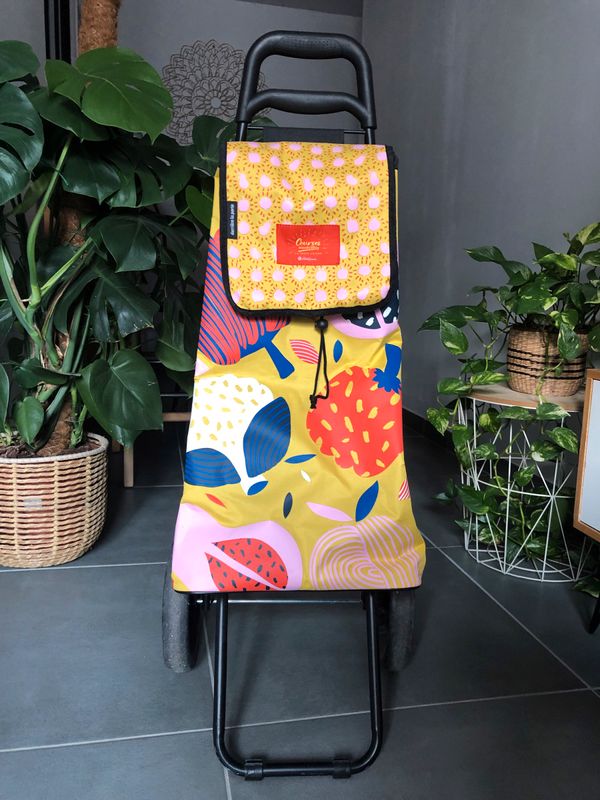 Gamme Nomad de la marque Derrière Laporte avec ce chariot à la boutique Idées&Co, aux couleurs du printemps.